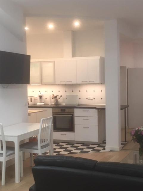 Jugendstilhaus Riverside City Appartements Fuer Urlaub Und Business 브레멘 외부 사진